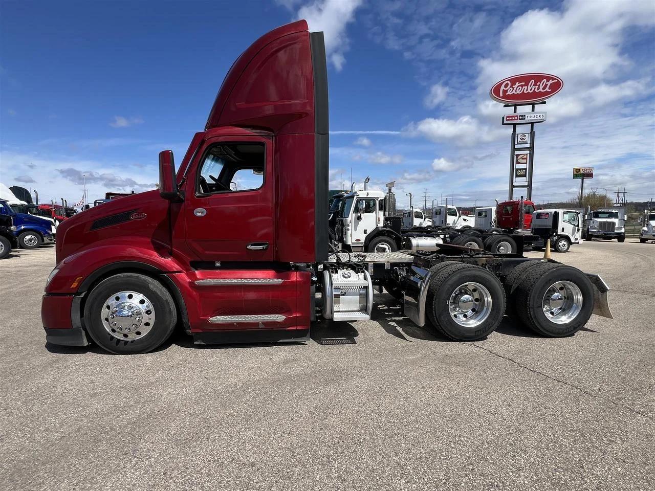 2022 Peterbilt 579 in Fargo, ND