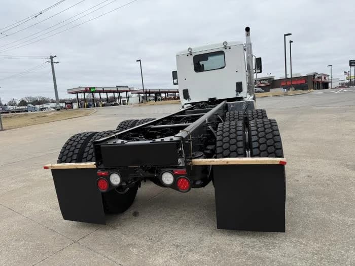 2026 Peterbilt 548 in Tulsa, OK — photo 14
