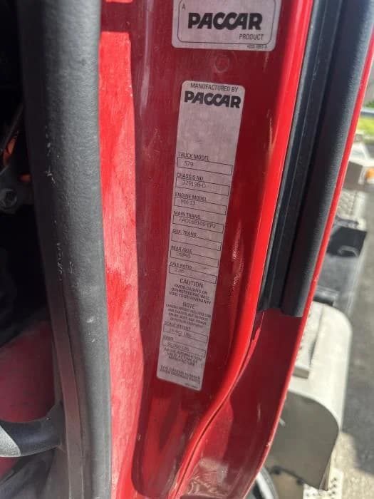 2016 Peterbilt 579 in Indianapolis, IN — photo 14