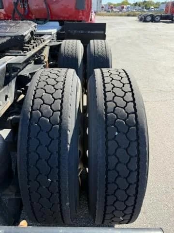 2016 Peterbilt 579 in Indianapolis, IN — photo 8