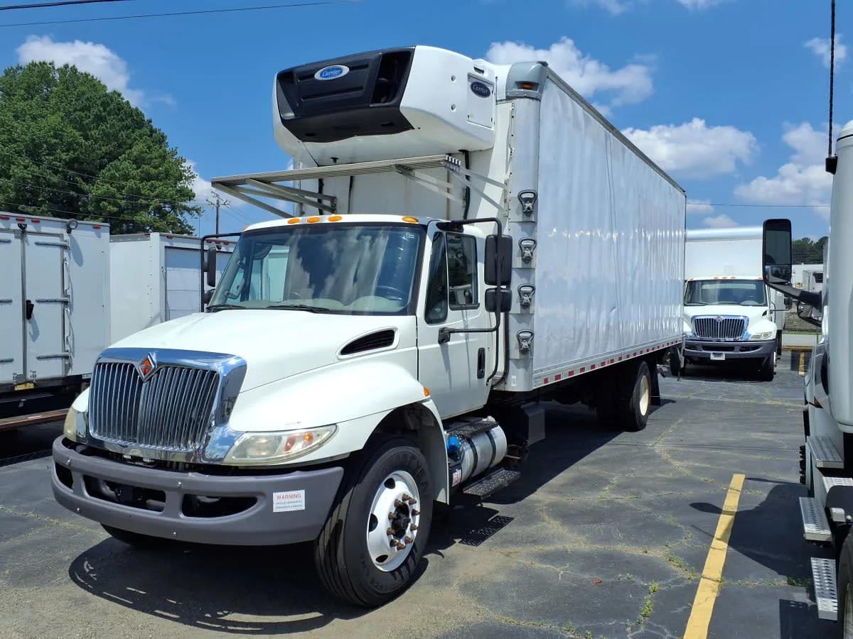 2018 International 4300 in Doraville, GA — photo 3
