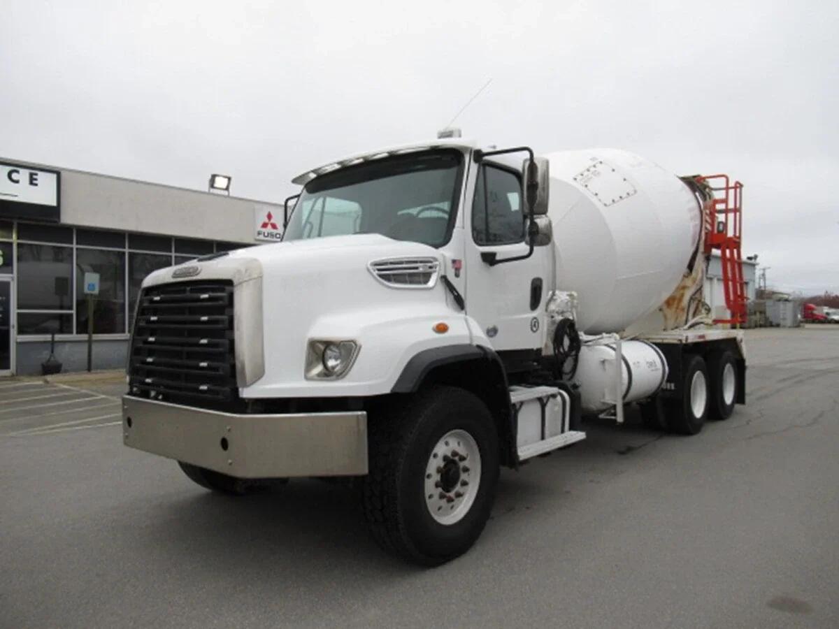 2019 Freightliner 114SD in Manchester, NH