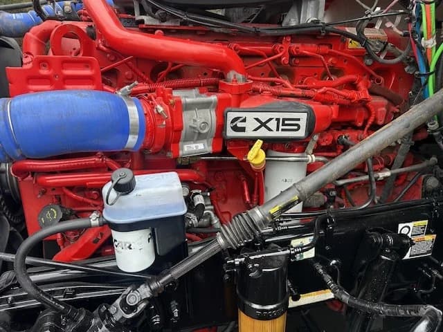 2023 Peterbilt 579 in Charlotte, NC — photo 16