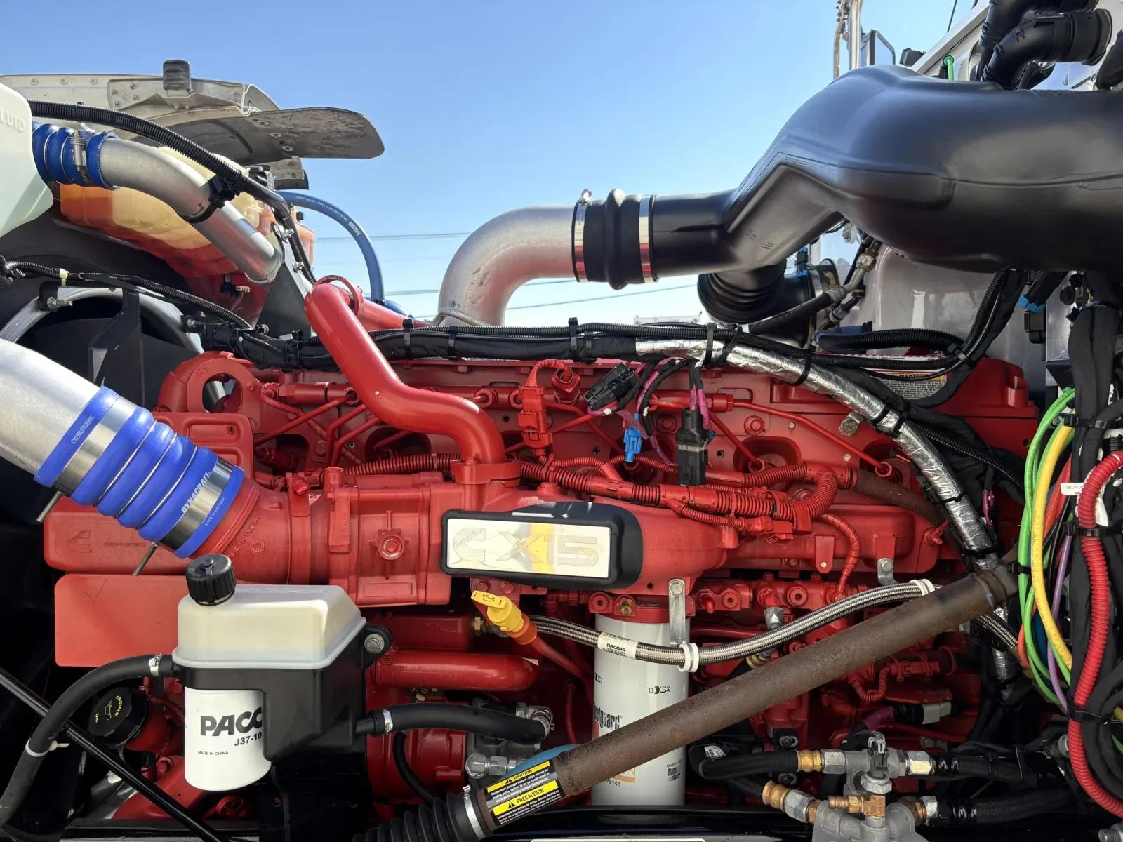 2023 Peterbilt 389 in Hutchins, TX — photo 13