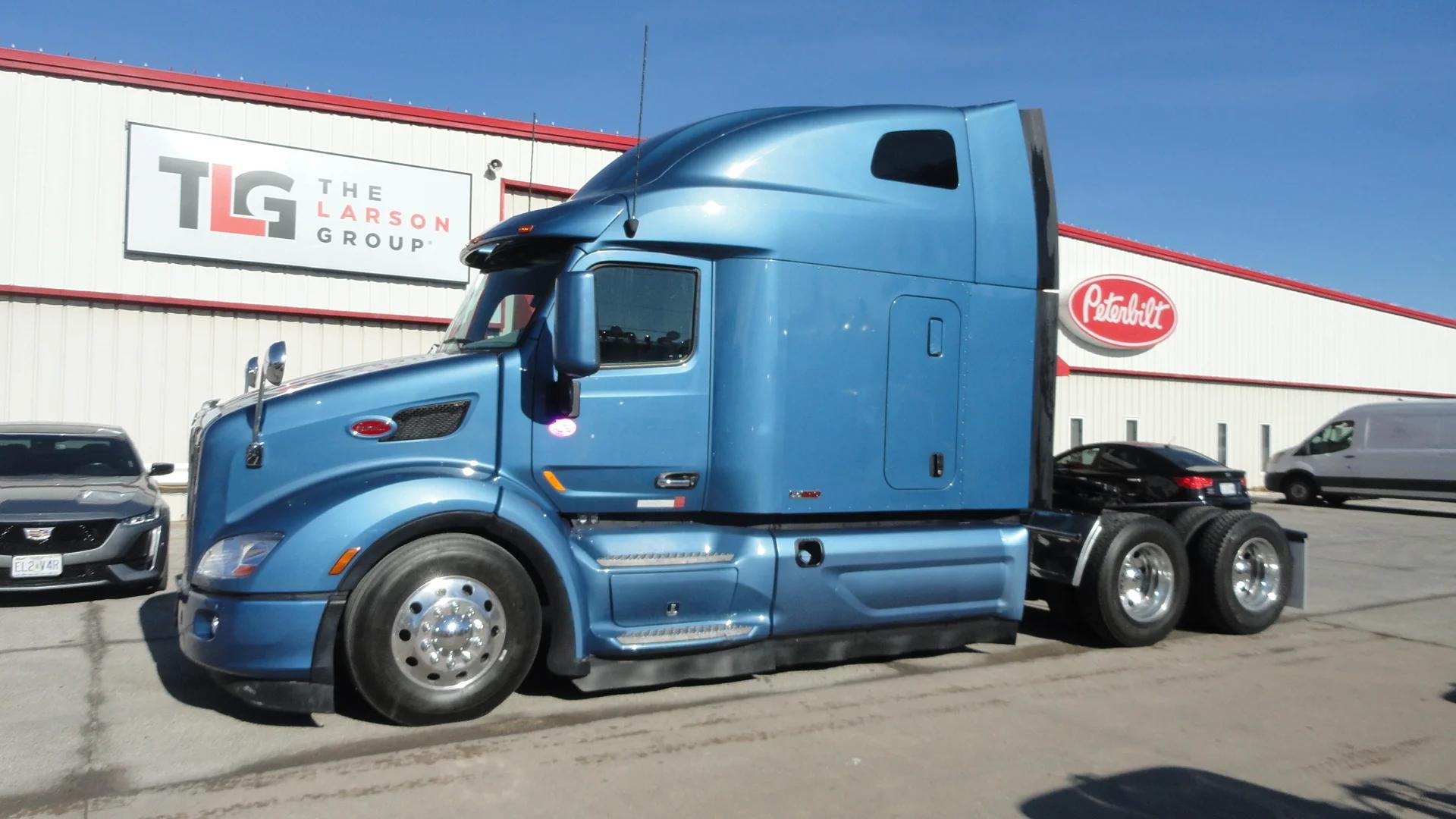 2022 Peterbilt 579 in Sikeston, MO