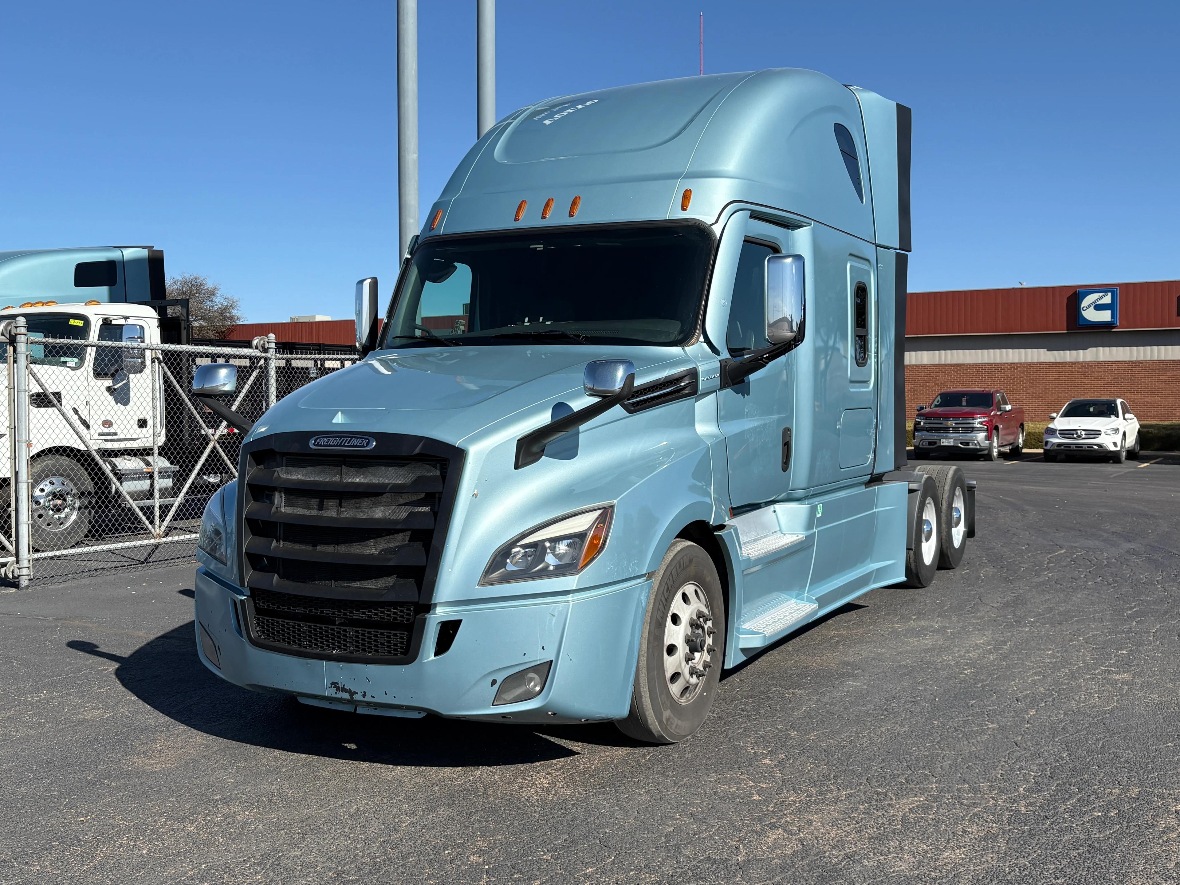 2023 Freightliner Cascadia