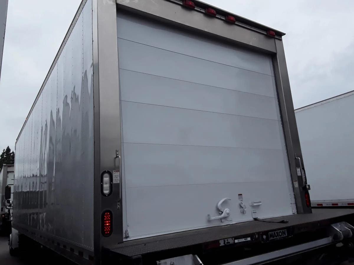 2016 Freightliner M2 106 in Montebello, CA — photo 6