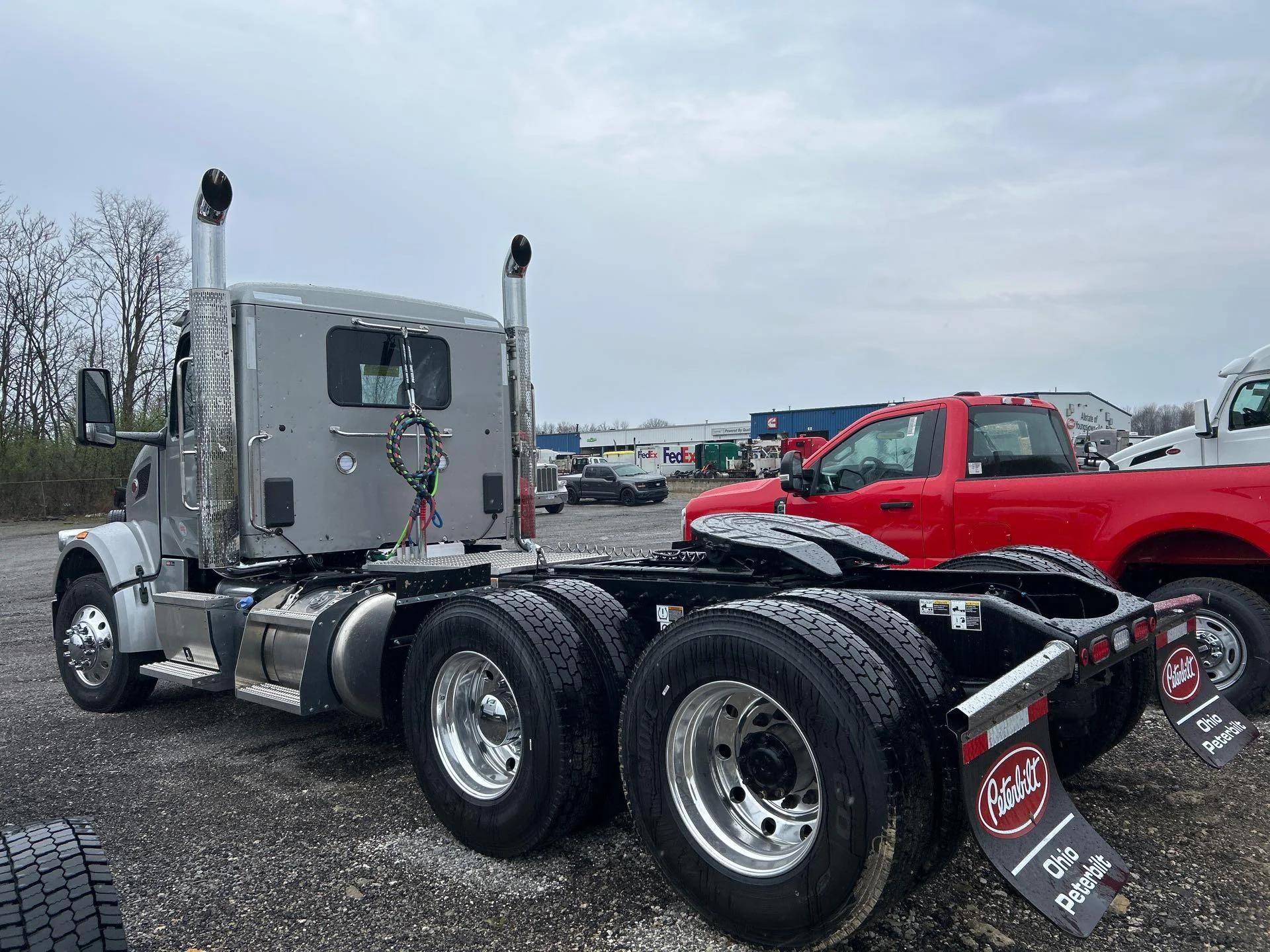 2027 Peterbilt 567 in Youngstown, OH — photo 4