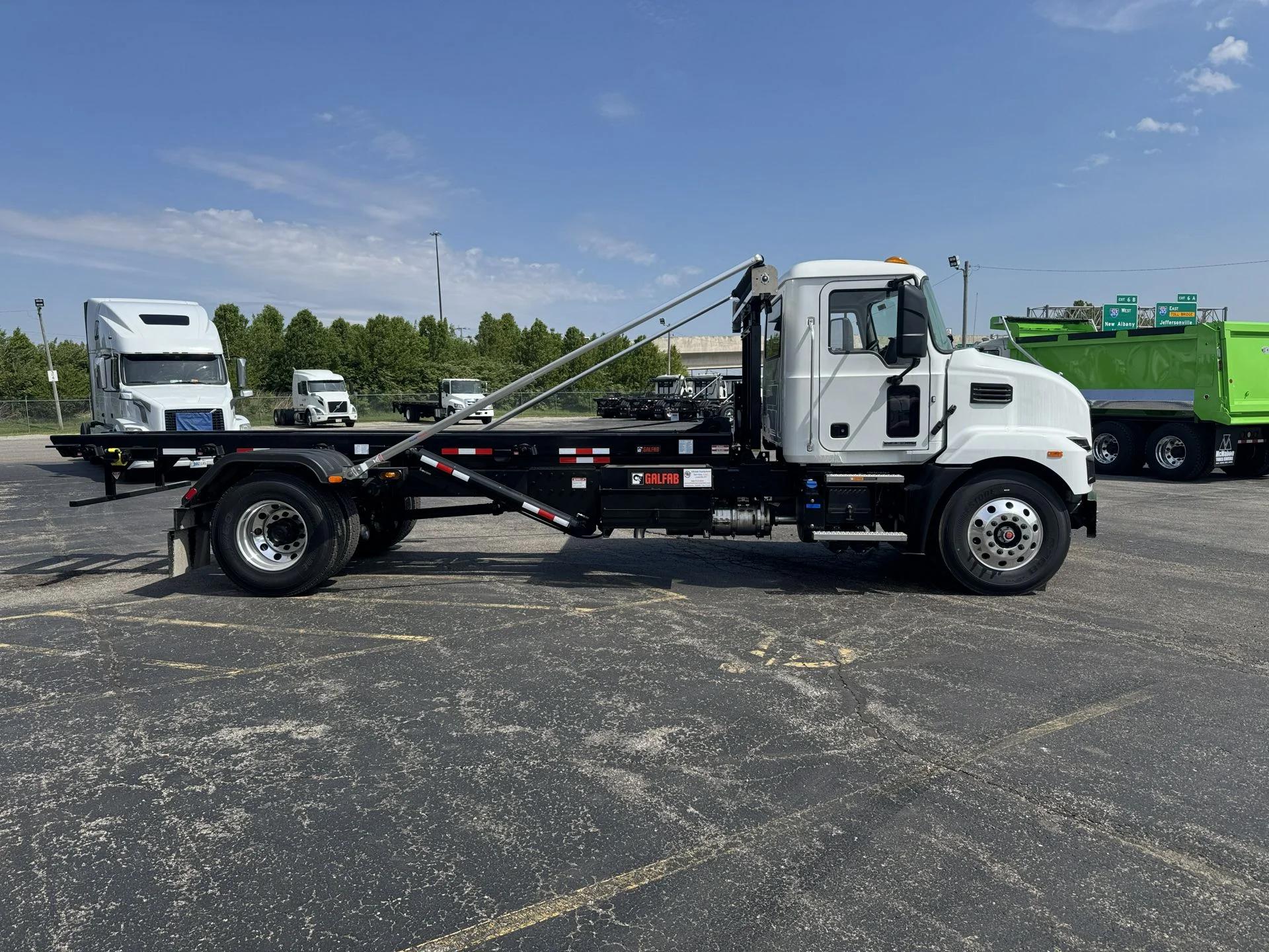 2026 Mack MD in Clarksville, IN — photo 4