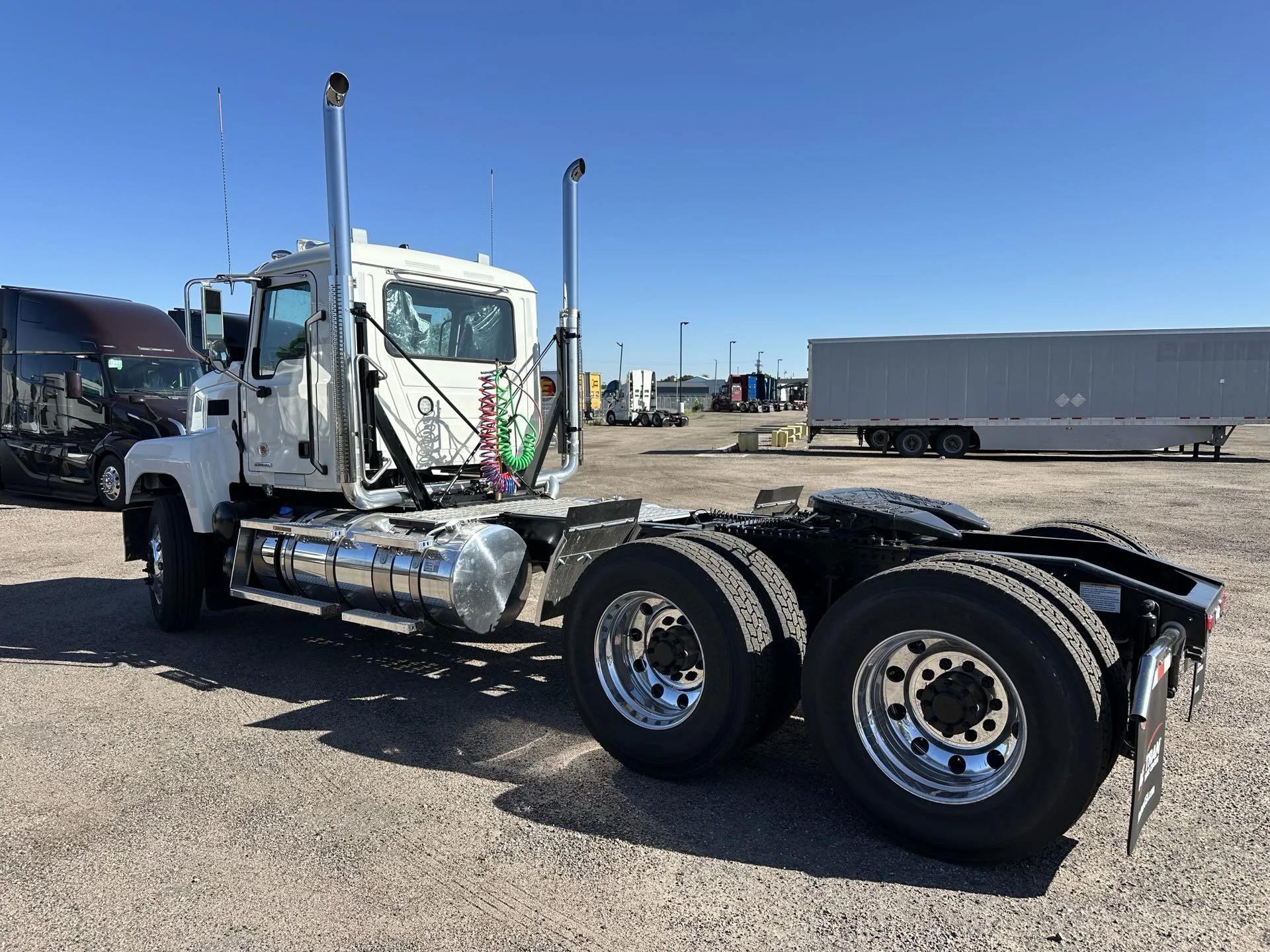 2026 Mack Pinnacle in Fruita, CO — photo 6