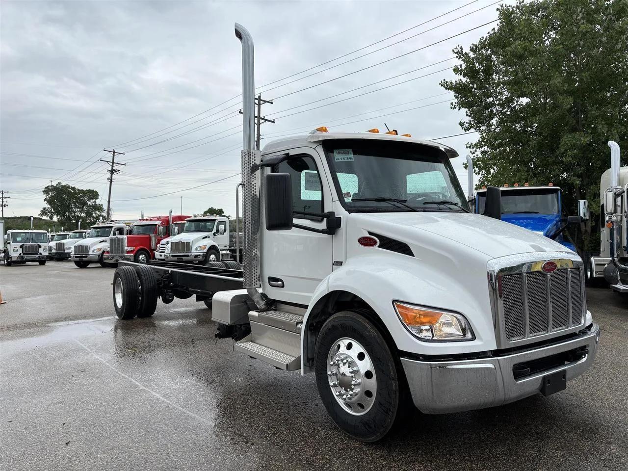 2026 Peterbilt 536 in South St. Paul, MN