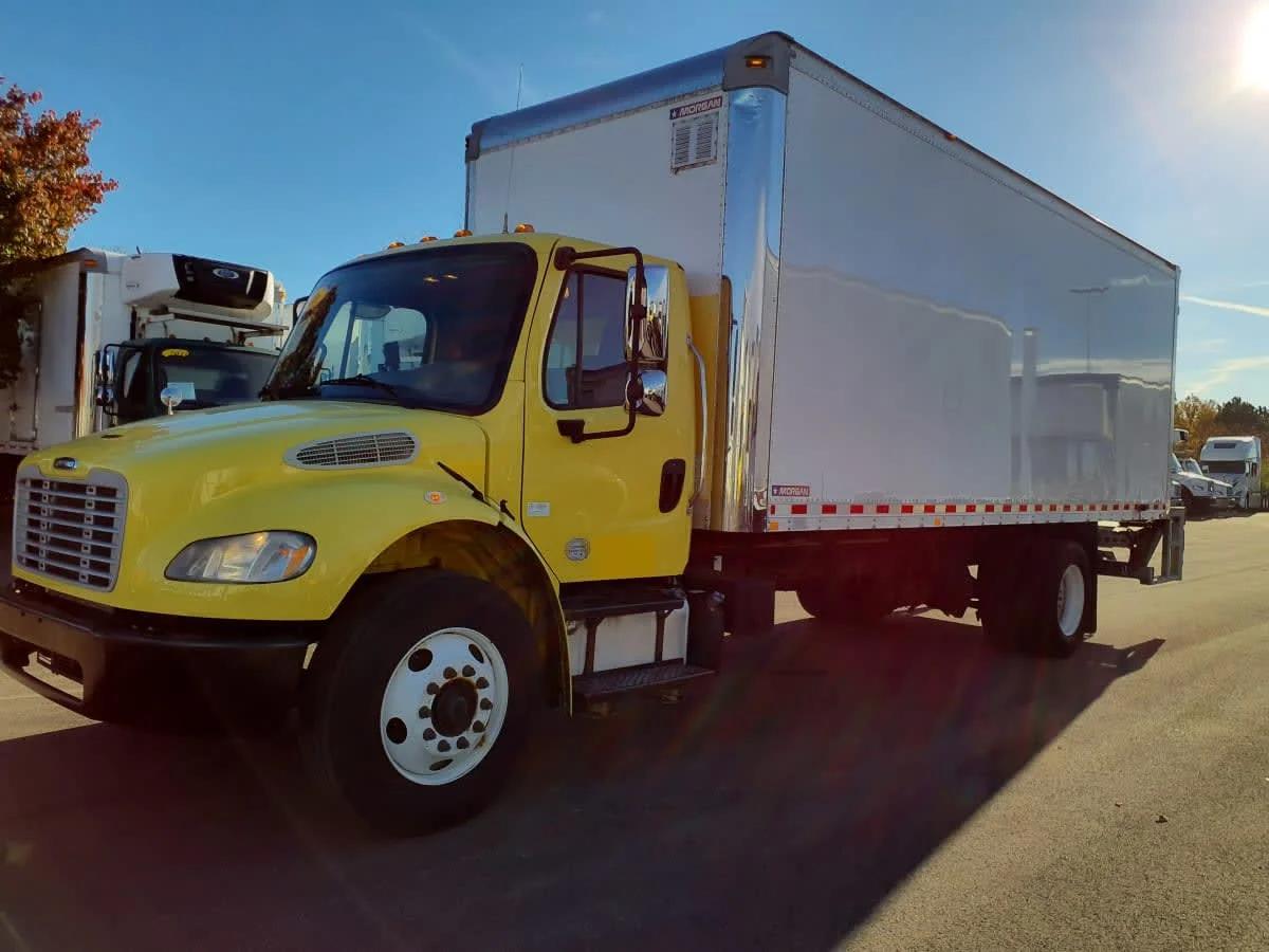 2016 Freightliner M2 106
