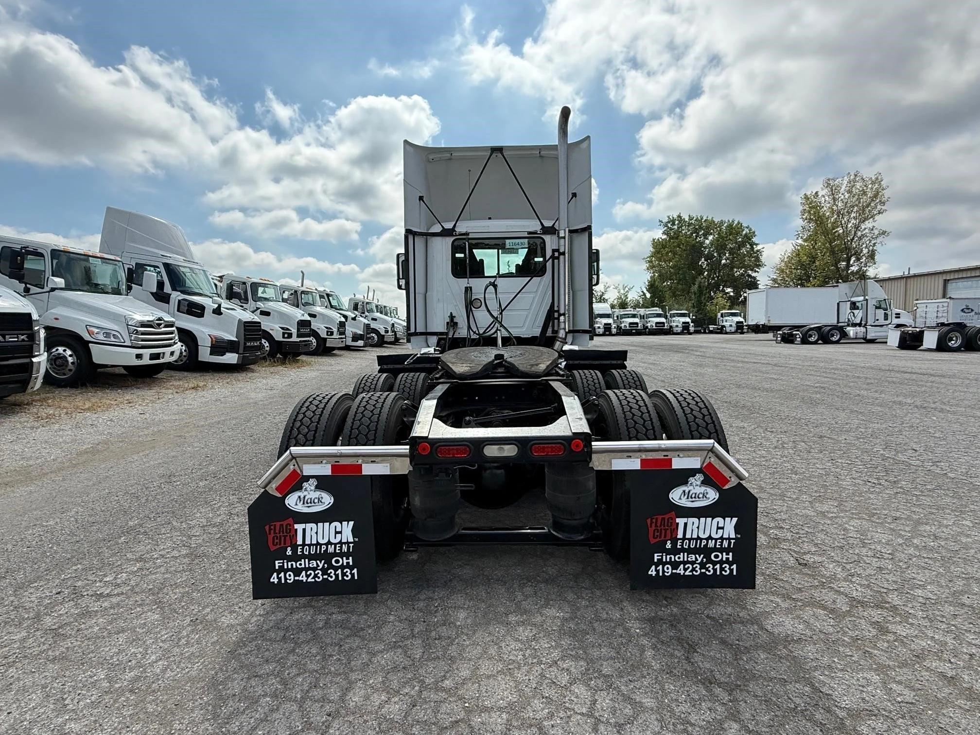 2021 Mack Anthem — photo 4