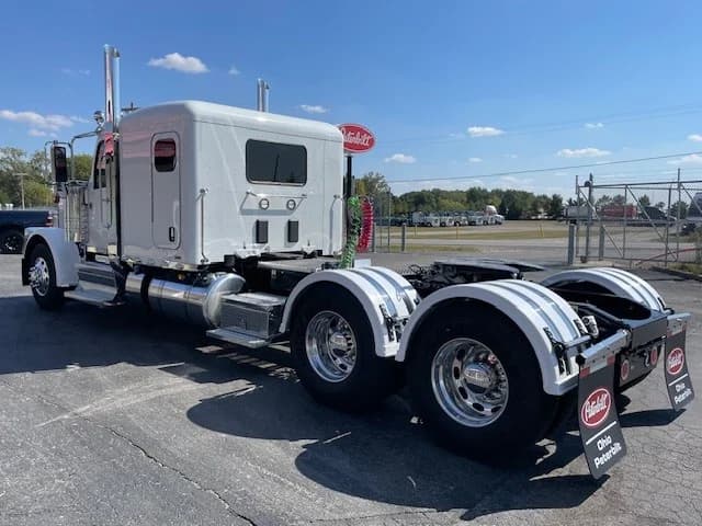 2026 Peterbilt 589 in Lima, OH — photo 4