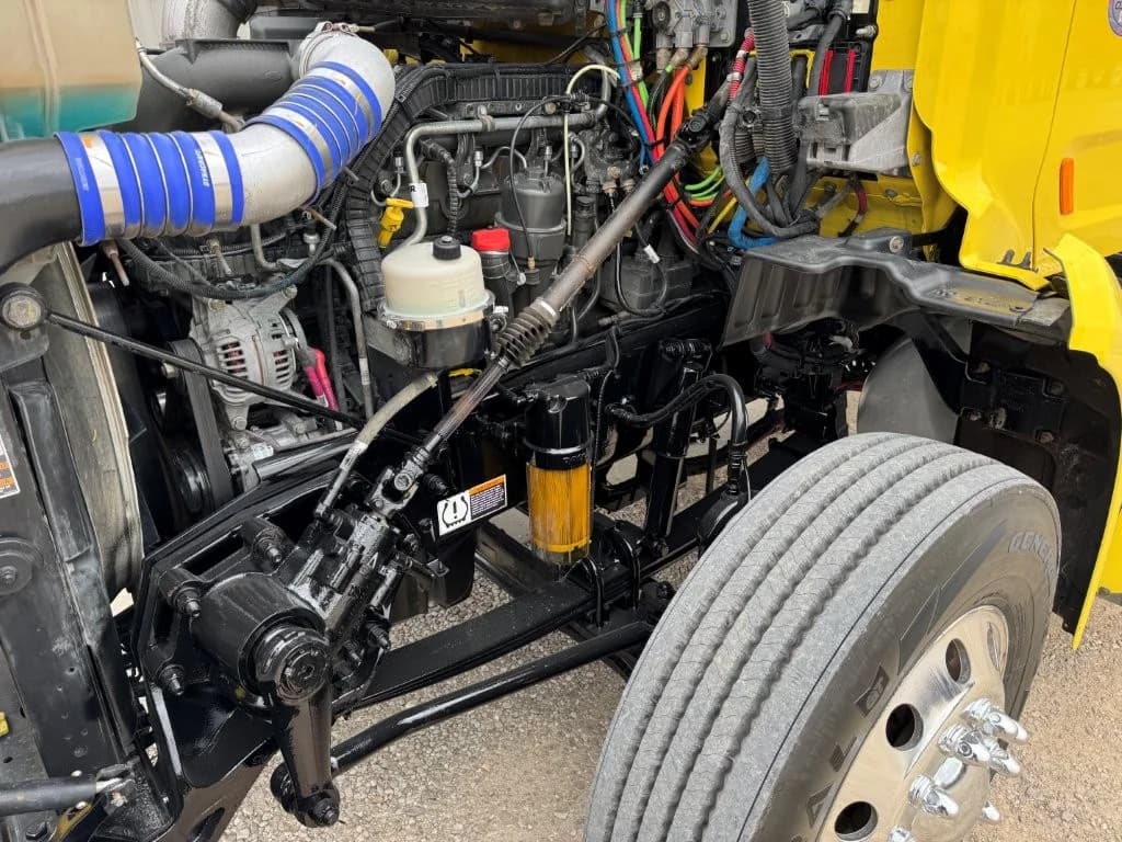 2021 Peterbilt 579 in Springfield, MO — photo 5