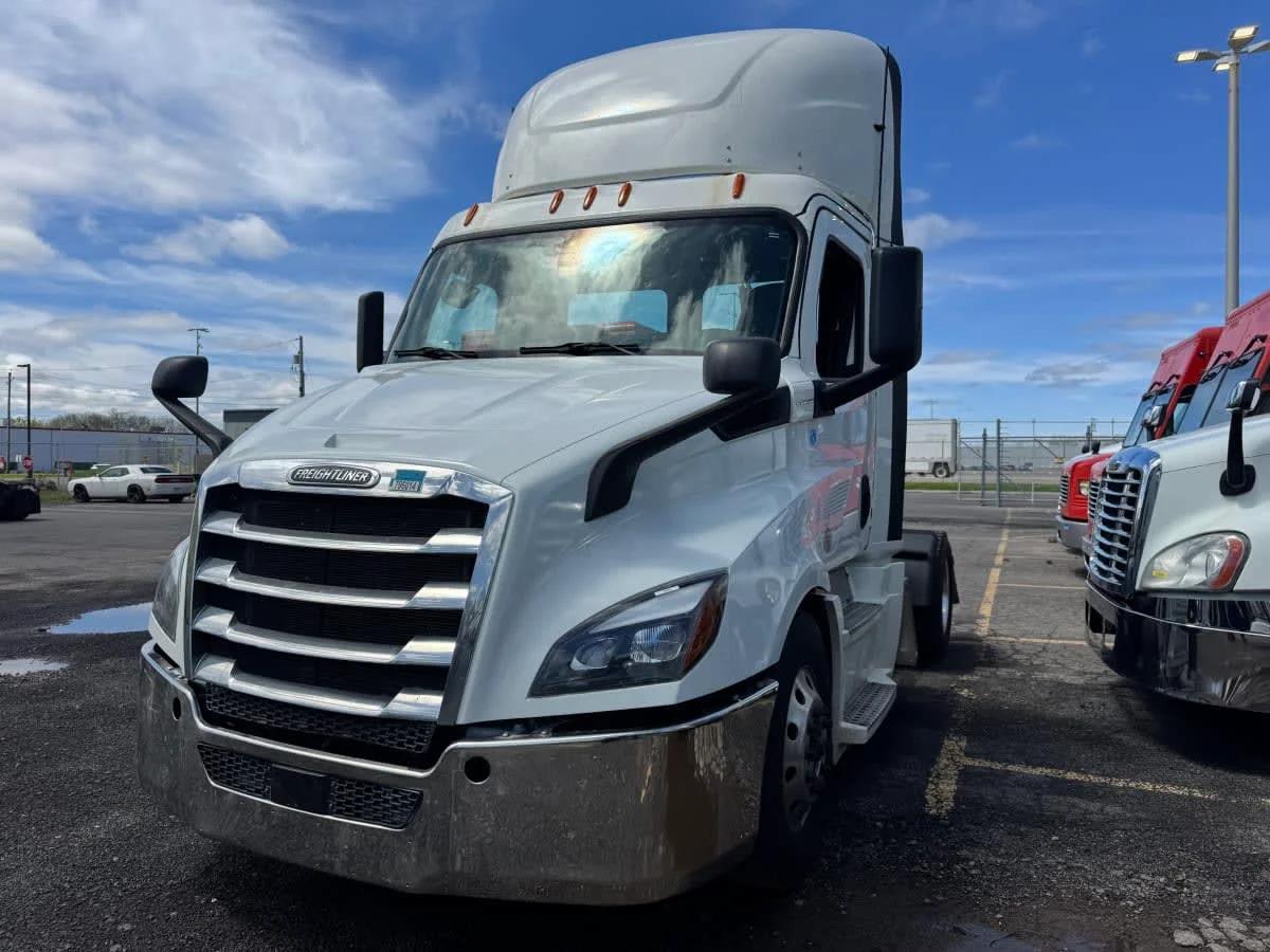 2020 Freightliner Cascadia