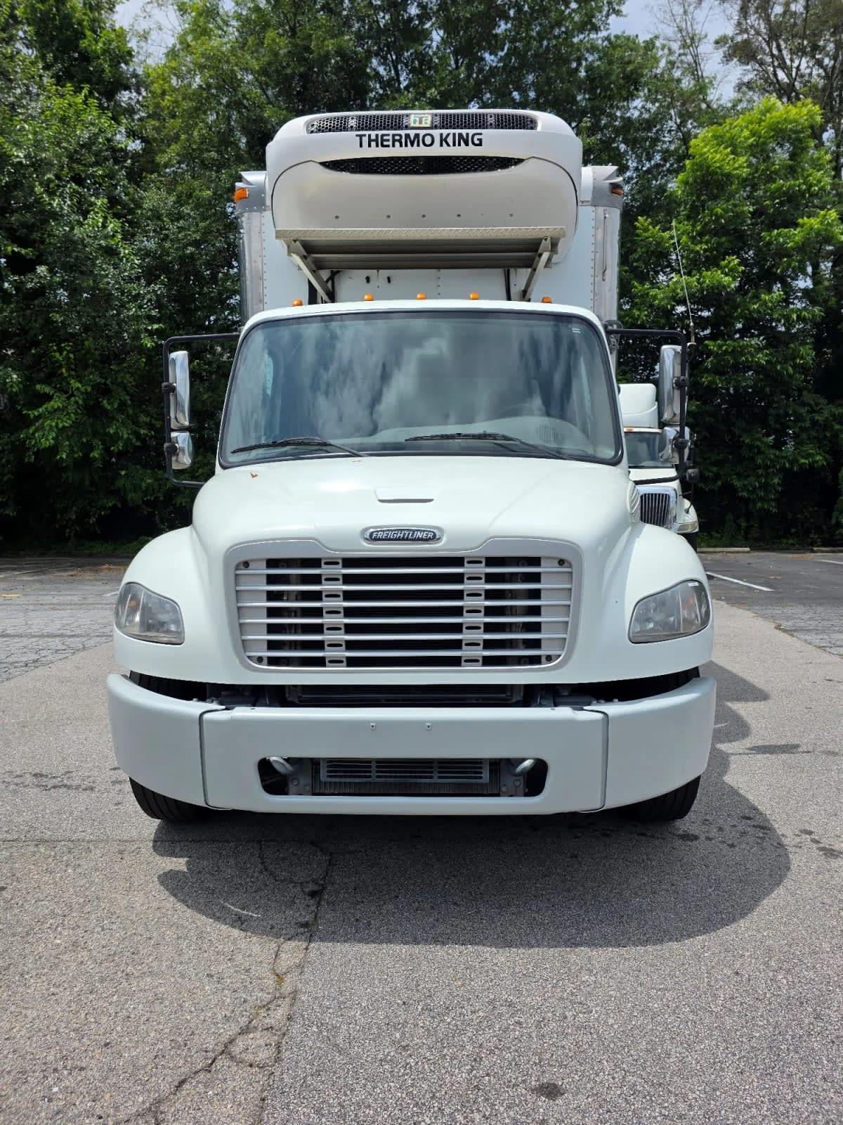 2019 Freightliner M2 106 in Doraville, GA — photo 2