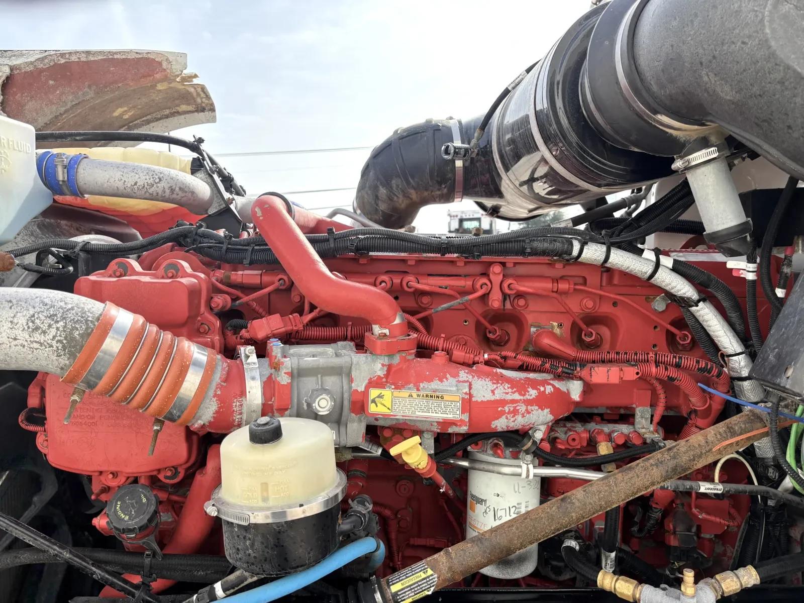 2015 Peterbilt 367 in Hutchins, TX — photo 13