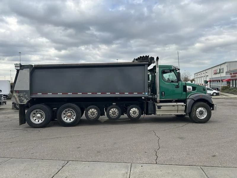 2022 Western Star 49X in Cincinnati, OH — photo 14