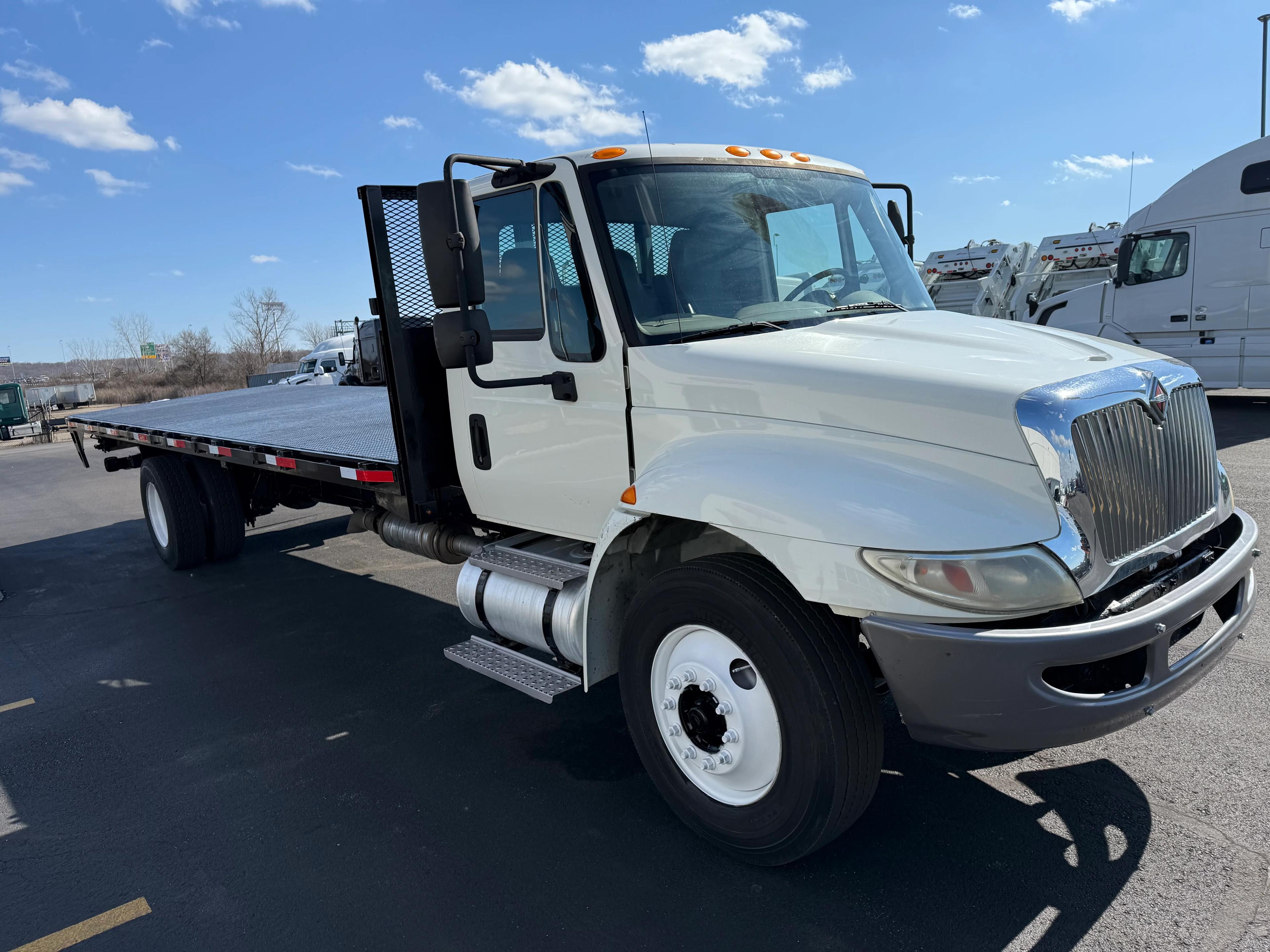 2016 International 4300 in Cincinnati, OH — photo 7