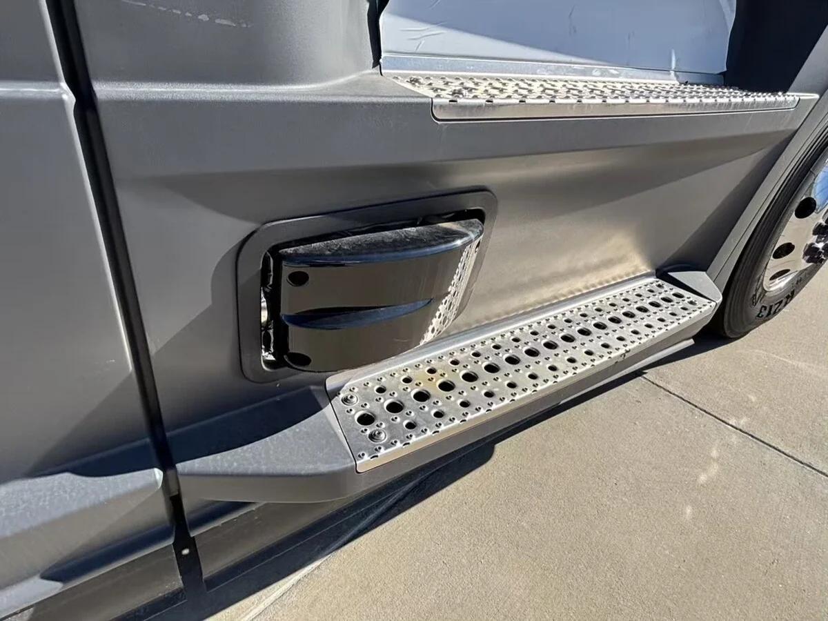 2026 Freightliner Cascadia — photo 7
