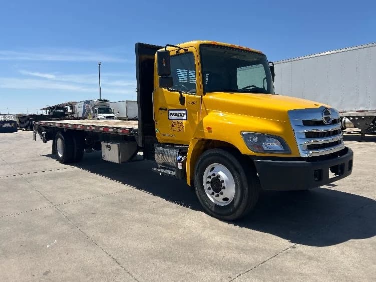 2020 Hino 338