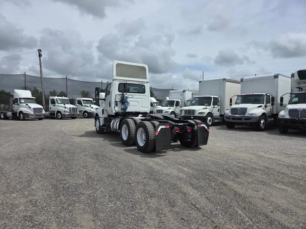 2019 International LT in St. Rose, LA — photo 6