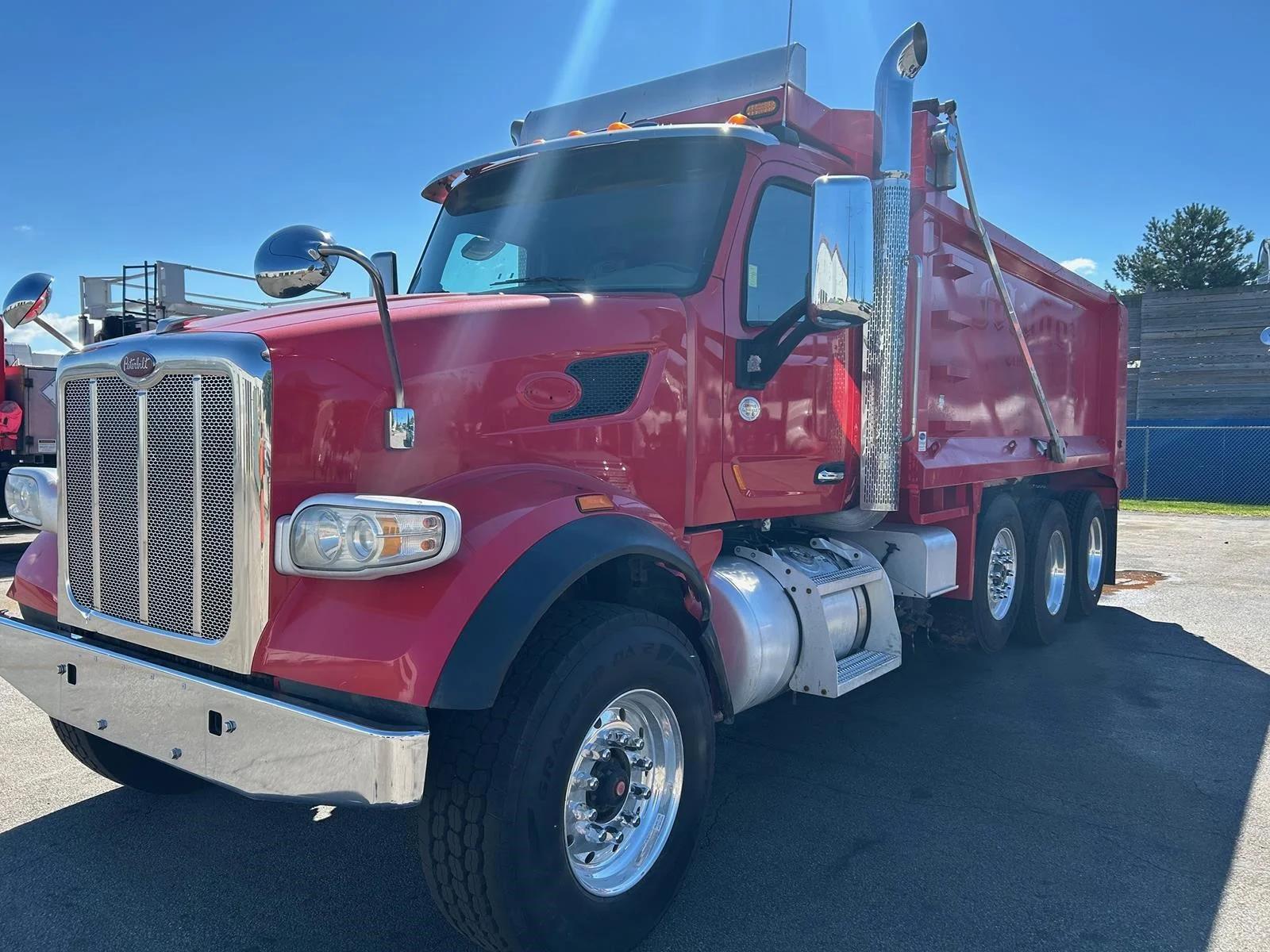2020 Peterbilt 567