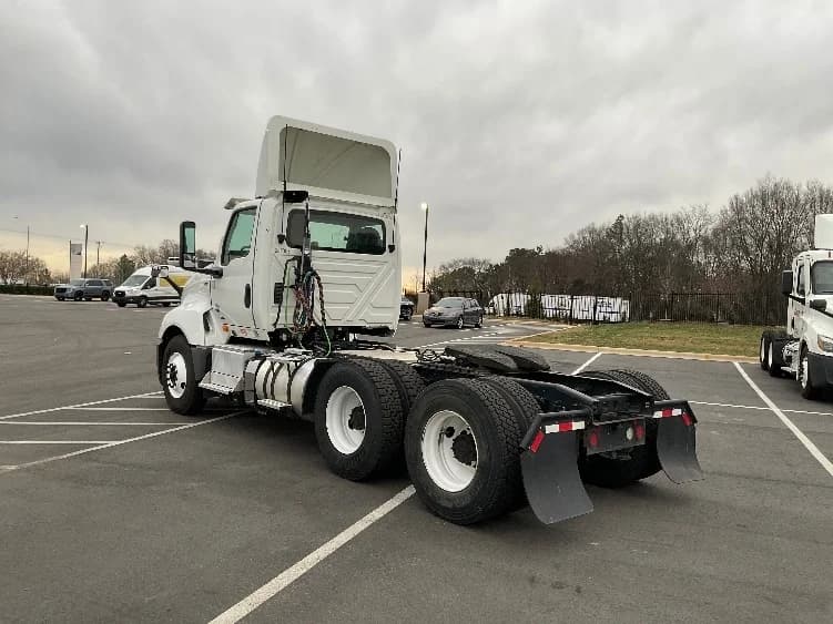 2019 International LT in Concord, NC — photo 5