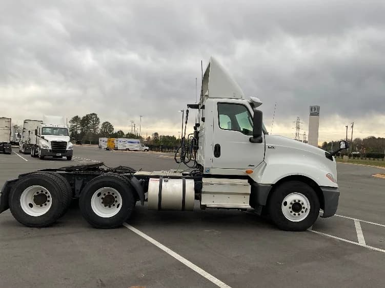 2019 International LT in Concord, NC — photo 8
