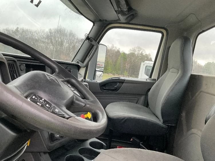 2019 International LT in Concord, NC — photo 10
