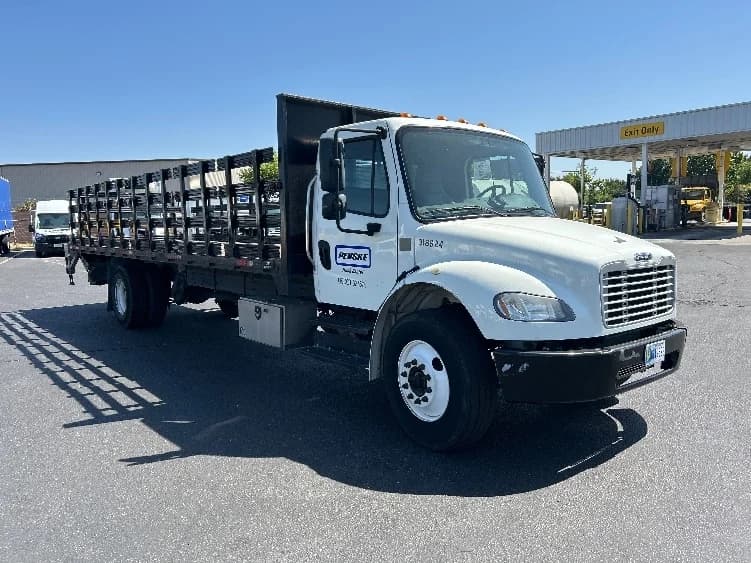 2019 Freightliner M2 106
