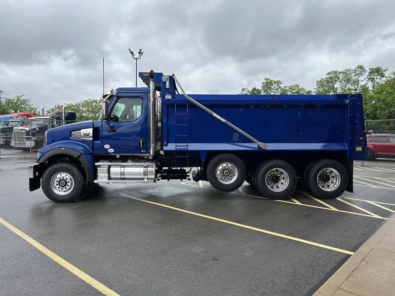 2025 Western Star 49X in Pittsburgh, PA — photo 7