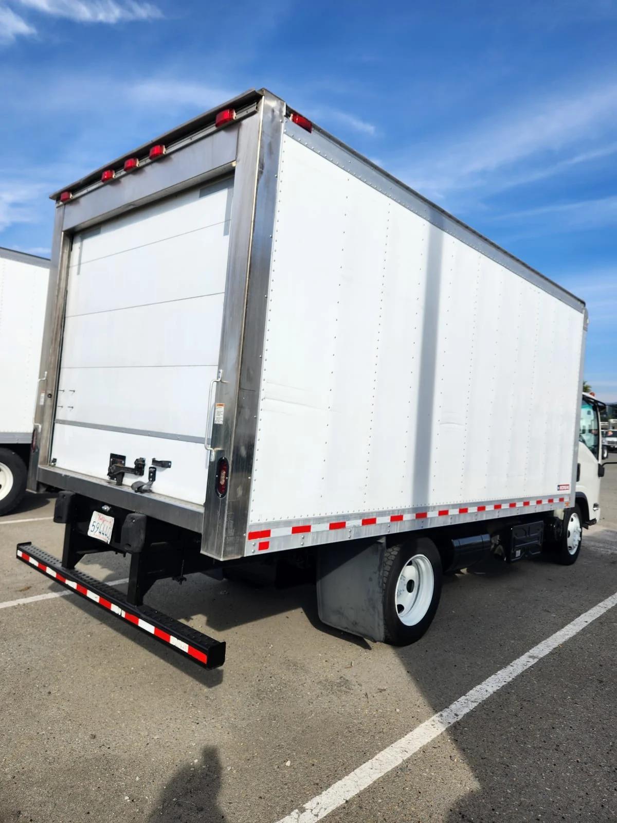 2017 Isuzu NRR in San Diego, CA — photo 4