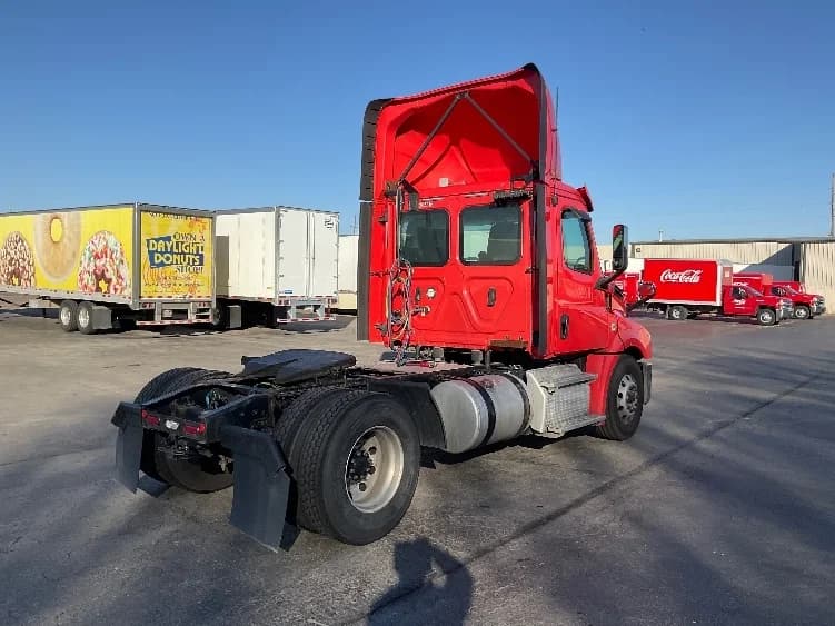2019 Freightliner Cascadia in Oklahoma City, OK — photo 7