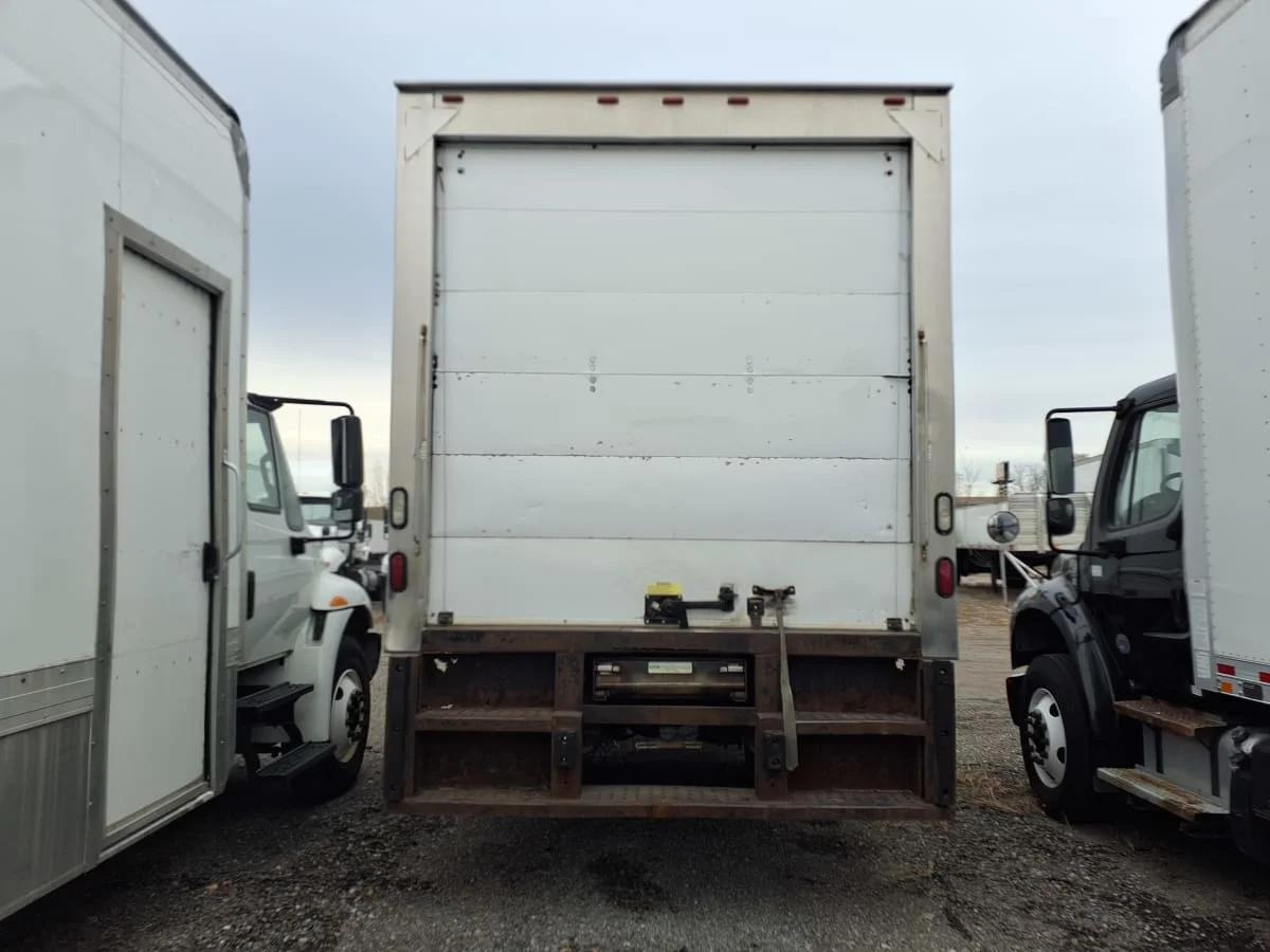 2018 International 4300 in Taylor, MI — photo 5