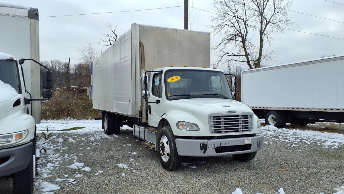 2019 Freightliner M2 106 in West Chester, OH — photo 3