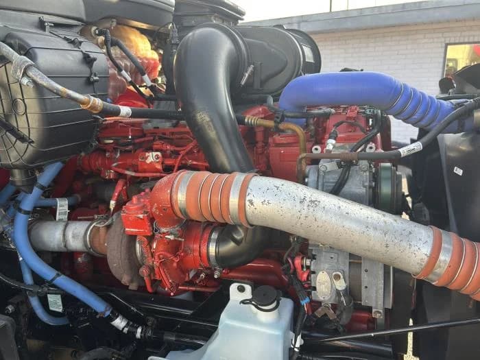2022 Peterbilt 579 in Orlando, FL — photo 11