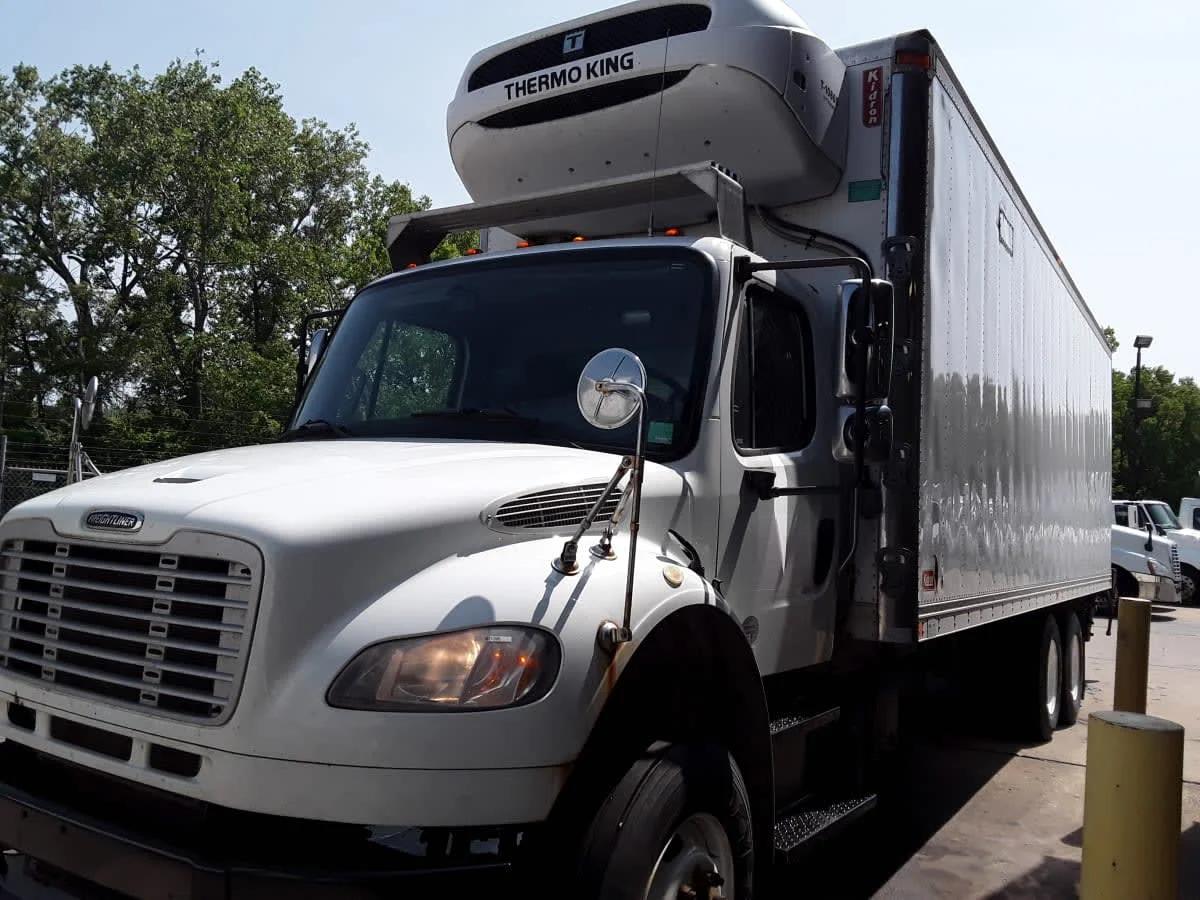 2017 Freightliner M2 106