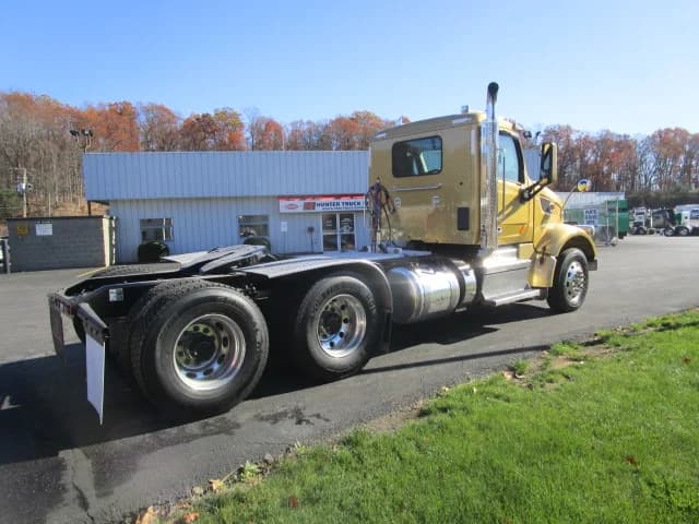 2020 Peterbilt 567 in BUTLER, PA — photo 4