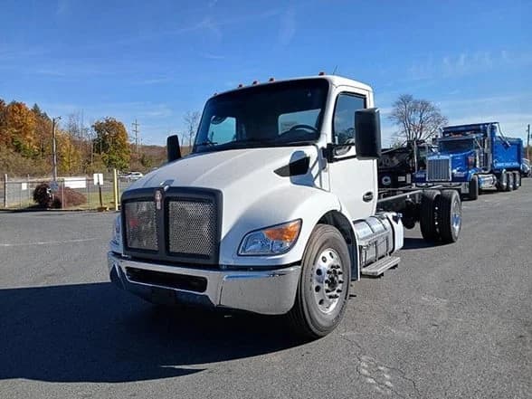 2025 Kenworth T380 in Coopersburg, PA