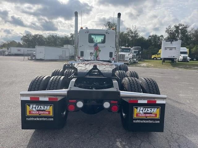2026 Peterbilt 567 in Tampa, FL — photo 9