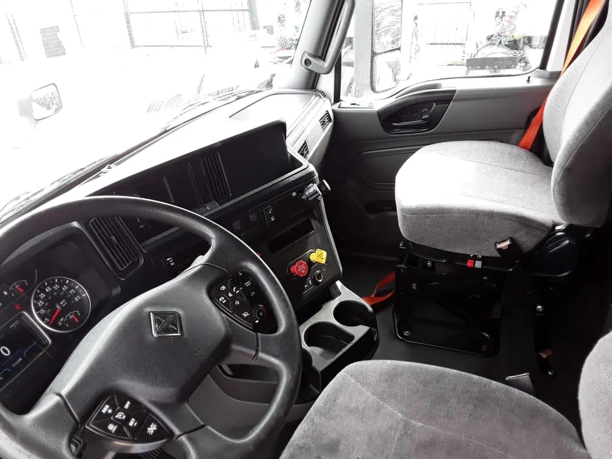 2020 International LT in Dallas, TX — photo 7