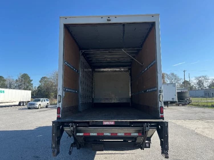2017 Freightliner M2 106 in Florence, SC — photo 8