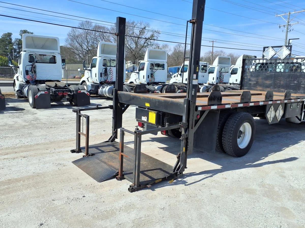 2019 Freightliner M2 106 in Greenville, SC — photo 17
