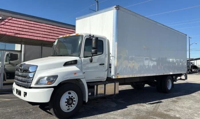2025 Hino L6 in Dallas, TX — photo 4