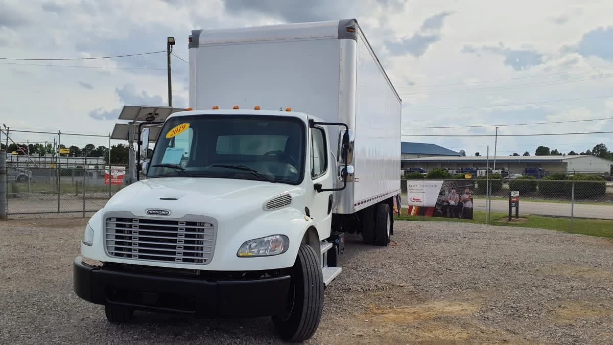 2019 Freightliner M2 106