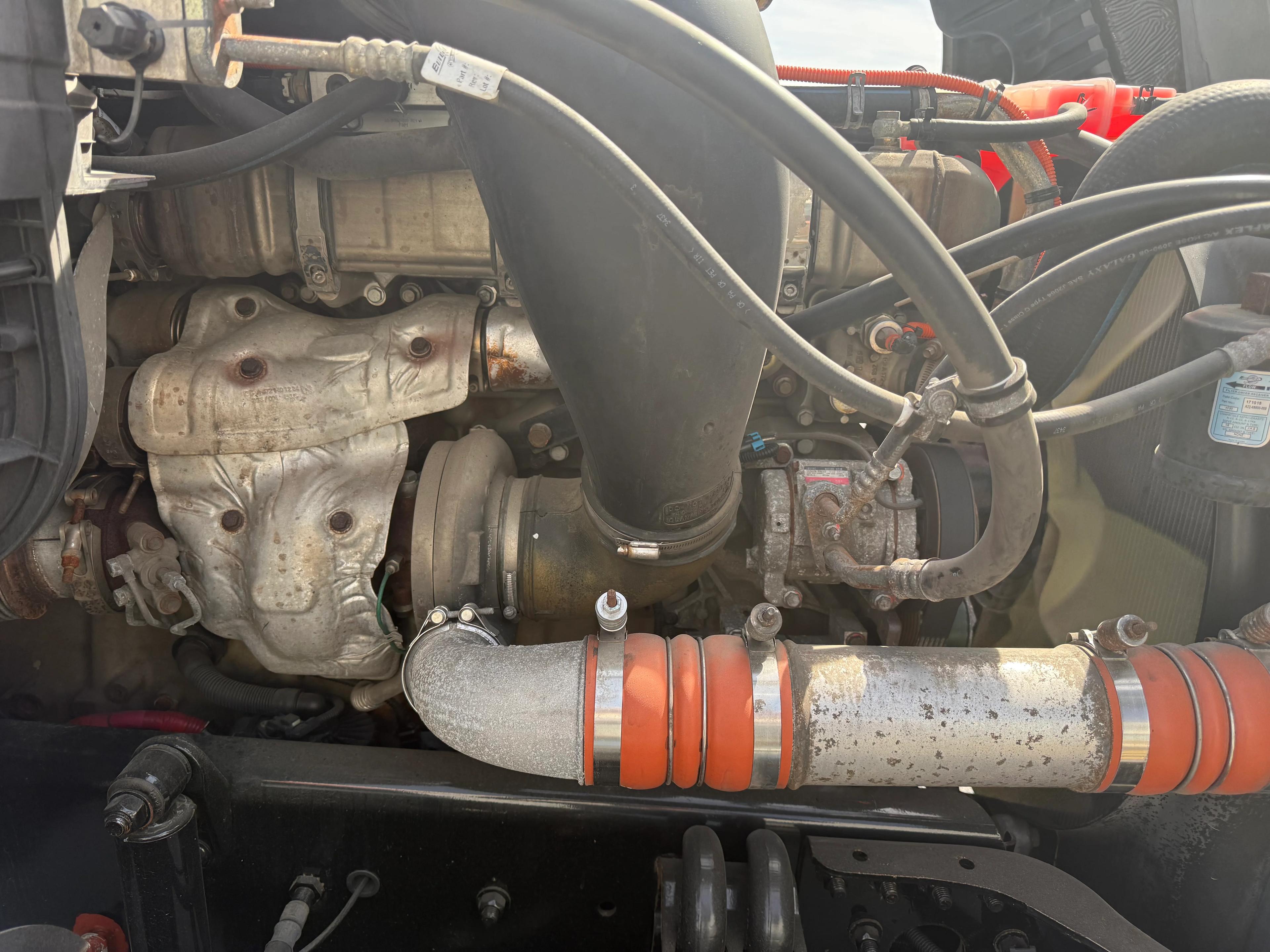 2019 Freightliner Cascadia in Cincinnati, OH — photo 10