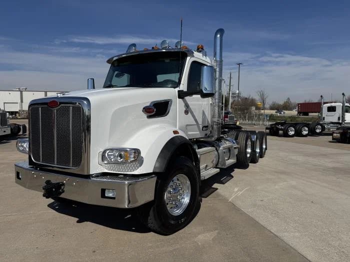 2026 Peterbilt 567 in Houston, TX — photo 2