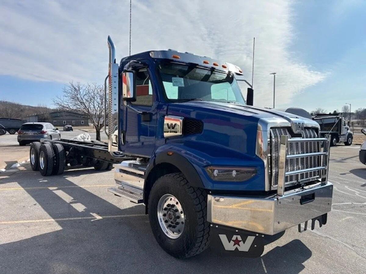 2026 Western Star 49X in La Crosse, WI — photo 3